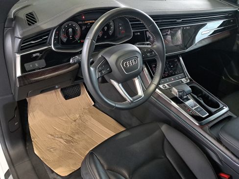 Used 2023 Audi Q8 Premium Plus w/ Premium Plus Package AWD/4WD image 17
