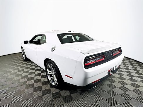 Used 2022 Dodge Challenger R/T image 5