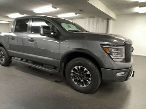 Used 2024 Nissan Titan PRO-4X w/ Pro-4x Convenience Package AWD/4WD image 2