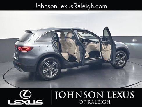 Used 2020 Mercedes-Benz GLC 300 4MATIC image 30