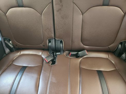 Used 2025 Honda Pilot Elite image 30