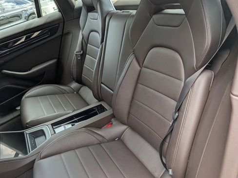 Used 2025 Porsche Panamera 4 image 28