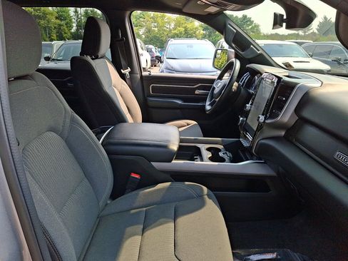 Used 2023 RAM 1500 Big Horn AWD/4WD image 12