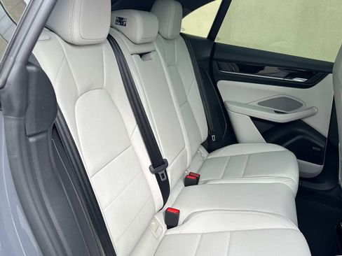 New 2025 Porsche Macan 4S Electric image 14