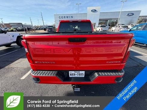 Used 2020 Chevrolet Silverado 1500 Custom w/ Custom Value Package image 5