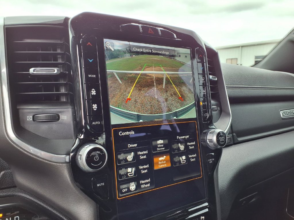 Used 2021 RAM 1500 Laramie w/ Sport Appearance Package AWD/4WD image 5