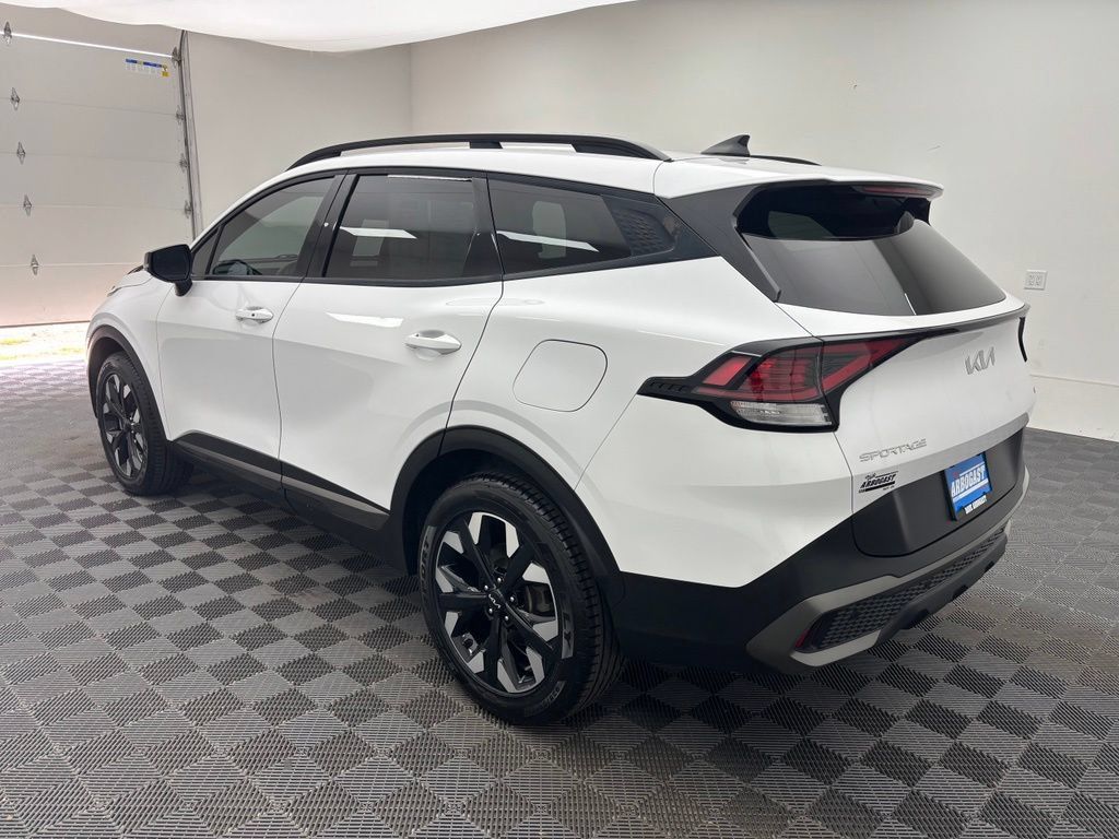 Used 2023 Kia Sportage X-Line AWD/4WD image 11