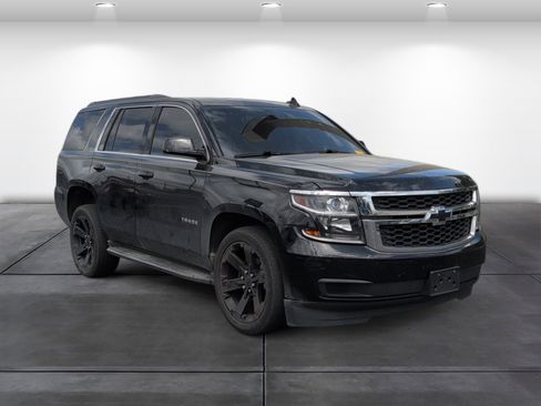 Used 2016 Chevrolet Tahoe LS image 2