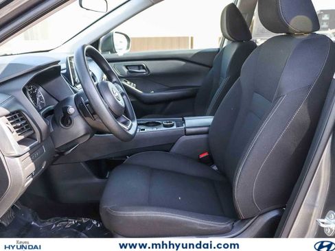 Used 2024 Nissan Rogue S AWD/4WD image 15