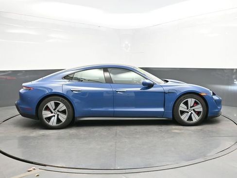 Used 2022 Porsche Taycan 4S image 8