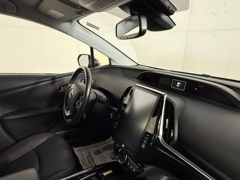 Used 2021 Toyota Prius Prime Limited image 33