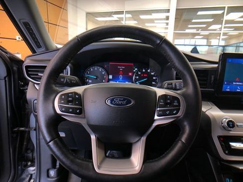 Certified 2023 Ford Explorer XLT w/ Equipment Group 202A AWD/4WD image 13
