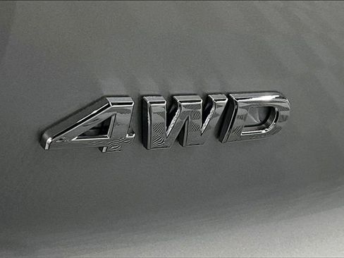 New 2025 Nissan Pathfinder S image 18