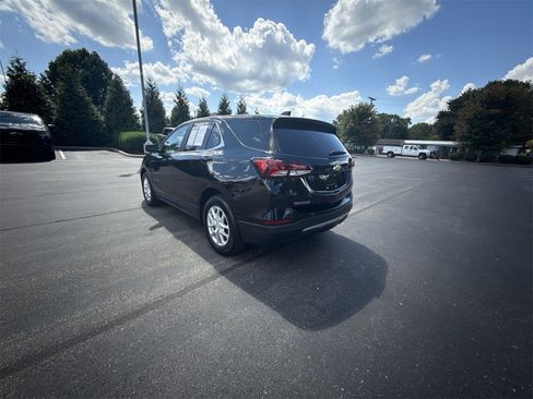 Used 2022 Chevrolet Equinox LT image 6