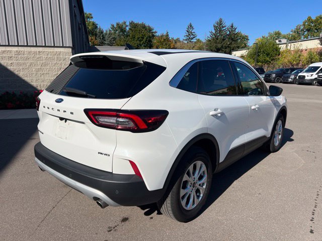 Used 2023 Ford Escape Active w/ Tech Pack #1 AWD/4WD image 5