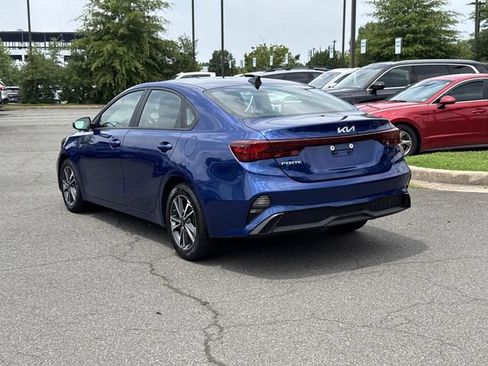 Used 2024 Kia Forte LXS w/ LXS Technology Package FWD image 4