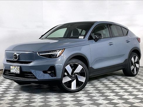Used 2023 Volvo C40 P8 Recharge Ultimate AWD/4WD image 1
