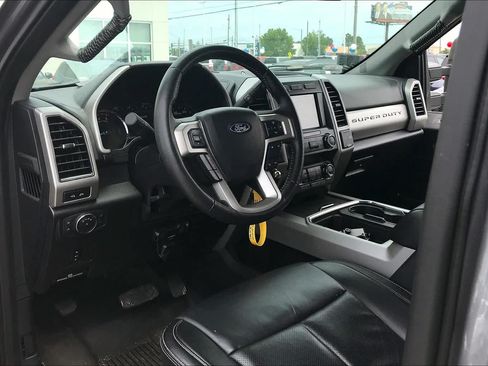 Used 2021 Ford F250 Lariat AWD/4WD image 17