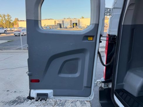 Used 2017 Ford Transit 350 XL RWD image 19