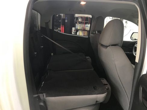 Used 2020 Chevrolet Colorado W/T w/ WT Convenience Package image 35