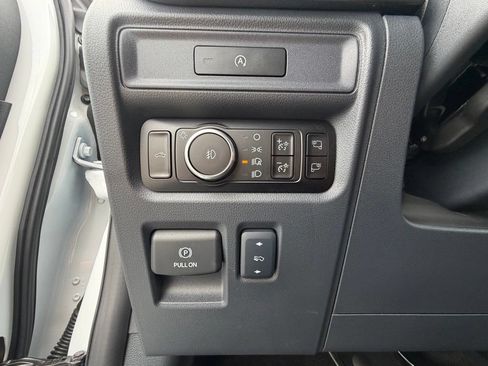 Used 2025 Ford F150 Lariat w/ Equipment Group 502A High AWD/4WD image 3