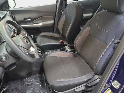 Used 2018 Nissan Kicks SV FWD image 13