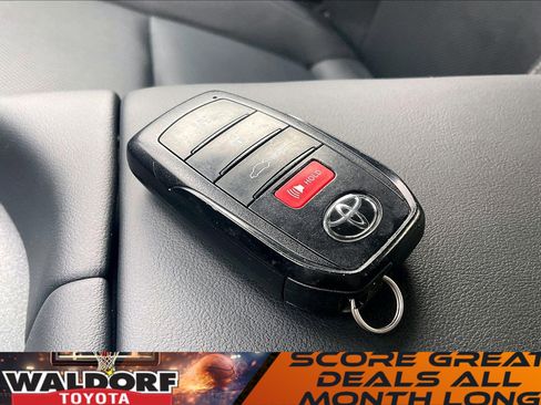 Used 2025 Toyota Crown XLE image 14