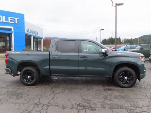 Used 2025 Chevrolet Silverado 1500 LT AWD/4WD image 9