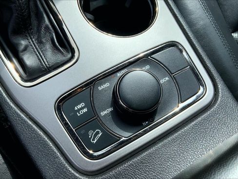 Used 2020 Jeep Grand Cherokee Limited X AWD/4WD image 30