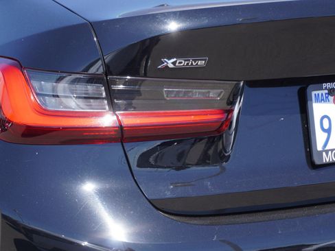 Used 2022 BMW 330i xDrive Sedan w/ Driving Assistance Package AWD/4WD image 9