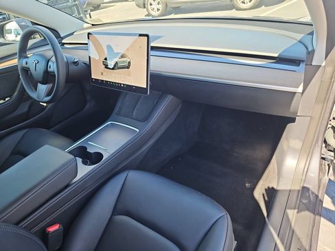 Used 2023 Tesla Model 3 Standard Range RWD image 29