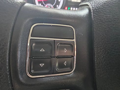 Used 2013 RAM 1500 Express image 34