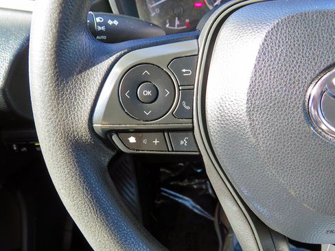 Used 2020 Toyota Corolla LE w/ LE Premium Package image 24