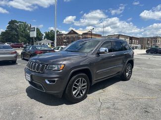 Used 2018 Jeep Grand Cherokee Limited image 1
