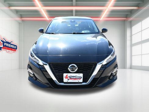 Used 2021 Nissan Altima 2.5 Platinum AWD/4WD image 6
