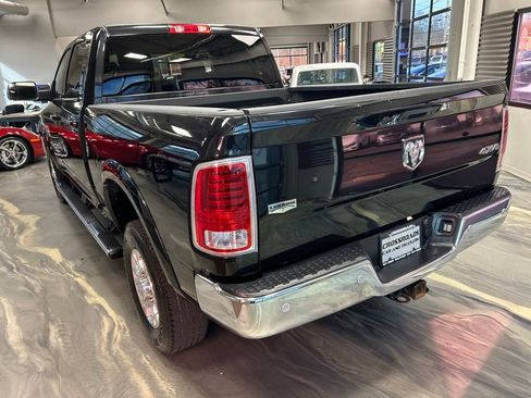 Used 2018 RAM 2500 Laramie image 30