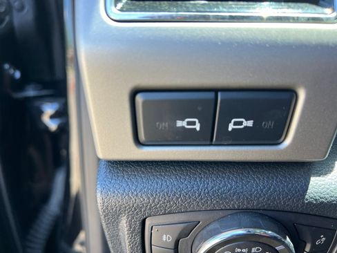 Used 2022 Ford F350 Lariat w/ Camper Package AWD/4WD image 28