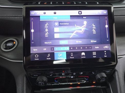 New 2025 Jeep Grand Cherokee L Limited w/ Luxury Tech Group II image 20