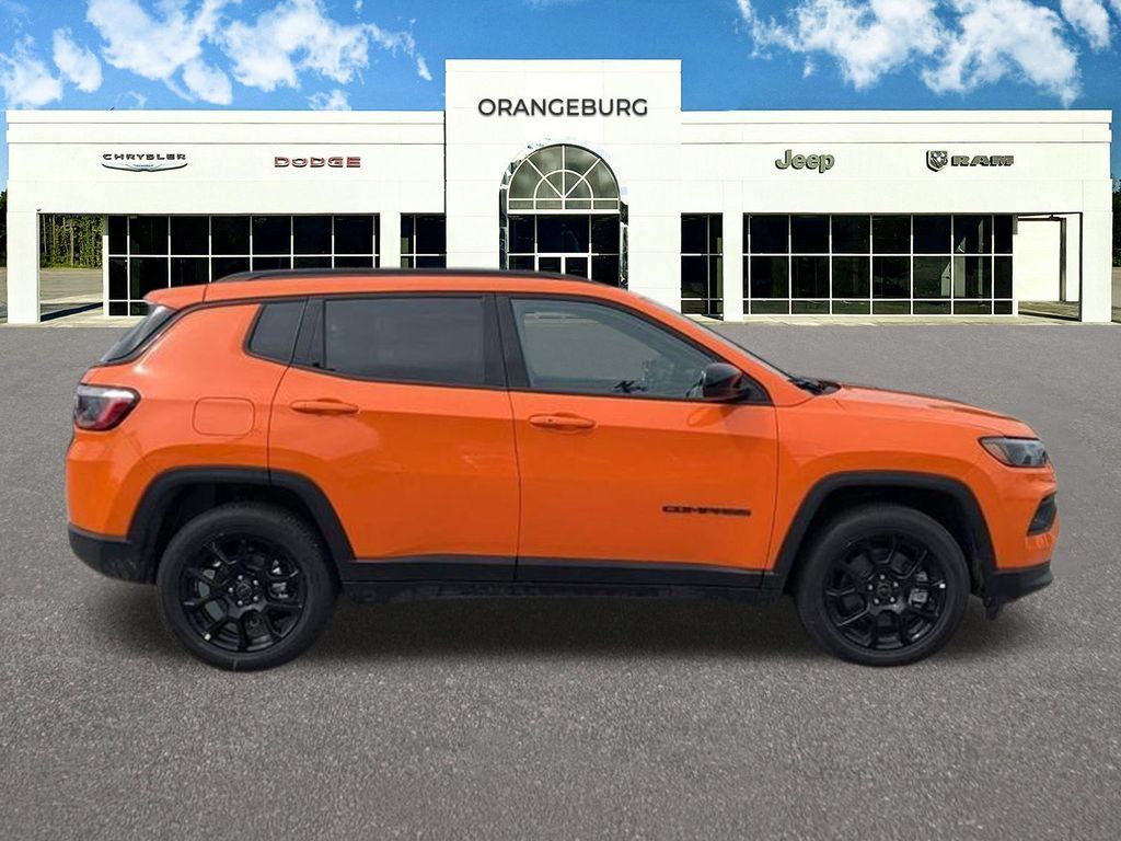 New 2026 Jeep Compass Latitude AWD/4WD image 9