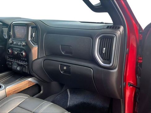Used 2021 Chevrolet Silverado 1500 High Country w/ Technology Package AWD/4WD image 17