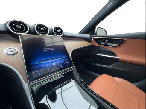 Used 2022 Mercedes-Benz C 300 Sedan image 41