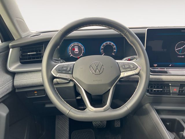 Certified 2025 Volkswagen Tiguan S AWD/4WD image 12