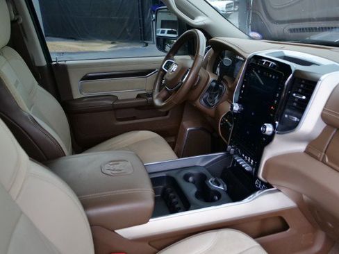Used 2023 RAM 2500 Laramie AWD/4WD image 47