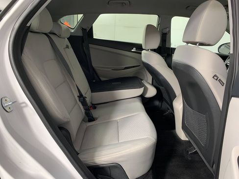 Used 2019 Hyundai Tucson SE AWD/4WD image 36