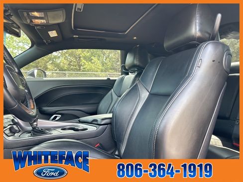 Used 2022 Dodge Challenger SXT w/ Plus Package image 12