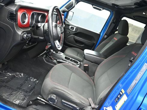 Used 2022 Jeep Wrangler Unlimited Rubicon w/ LED Lighting Group AWD/4WD image 15
