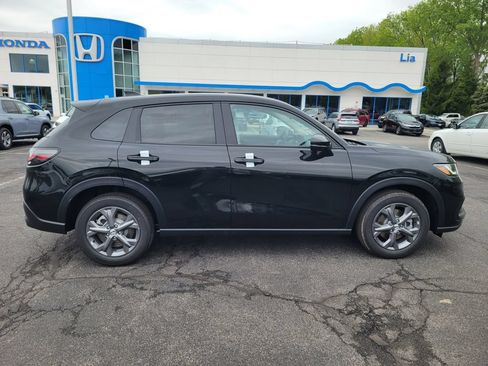 New 2027 Honda HR-V LX image 2