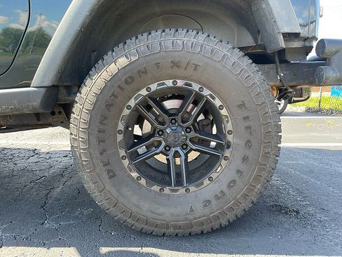 Used 2012 Jeep Wrangler Sport AWD/4WD image 11