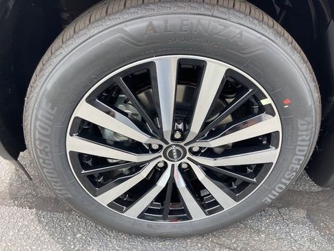 New 2025 Nissan Pathfinder Platinum w/ Cargo Package image 36