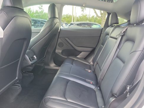 Used 2021 Tesla Model Y Performance AWD/4WD image 18